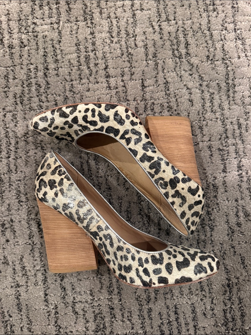 Leopard Print Block Heel Pumps - Cream and Black womens size 7.5